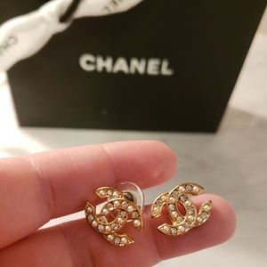 Chanel Earrings Pearl & Diamond Gold CC